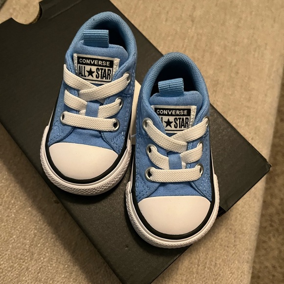 Converse Kids Sky Blue Sneakers - Picture 1 of 4